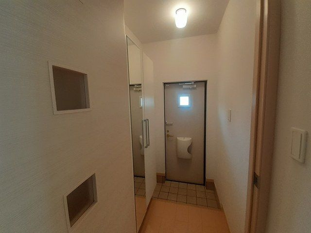 アンジュールの玄関