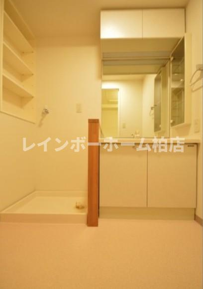 特典：仲介手数料が50％OFFです‼の独立洗面台|独立洗面台で身支度をすべて済ませてしまいましょう