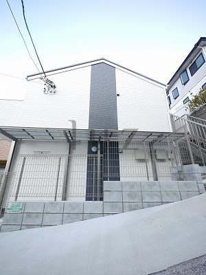 グランシャトー弘明寺の外観