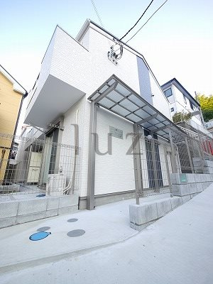 グランシャトー弘明寺の外観