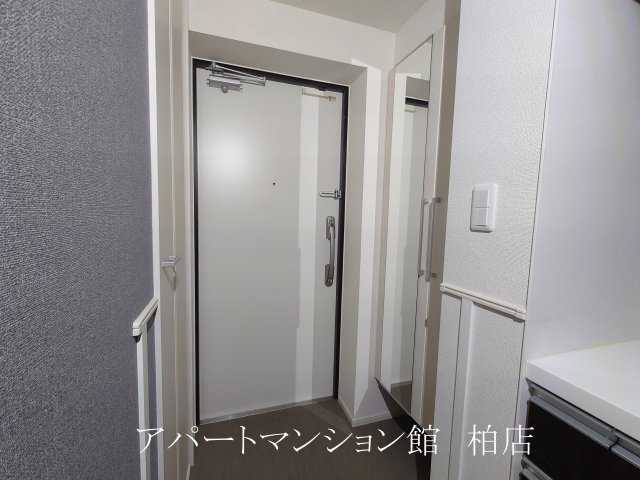 K・SガーデンⅢの玄関|同施工会社、同型タイプです