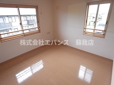 【寝室】 | バニュルスⅢ | 落ち着いた色調の寝室です
