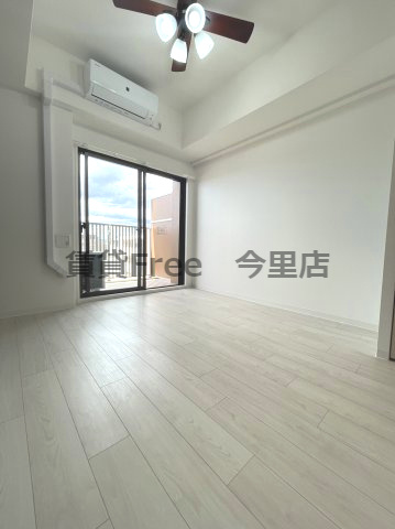 【洋室】 | Luxe布施北Ⅲ　仲介手数料無料
