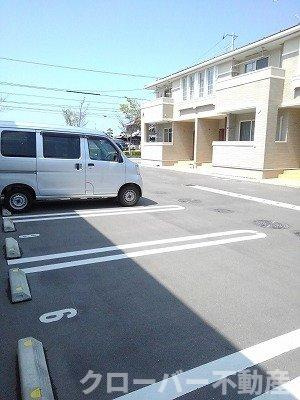 グランド・アヴェニュー　Ａの駐車場