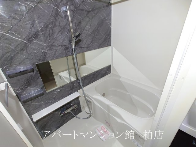 K・SガーデンⅢの浴室|同施工会社、同型タイプです