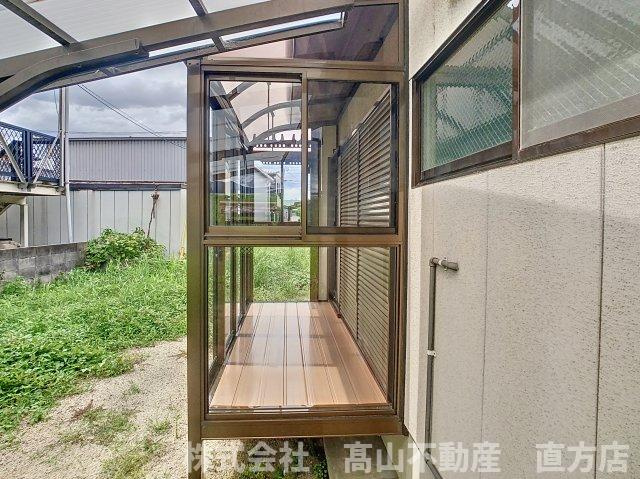 直方市大字植木の一戸建てのバルコニー