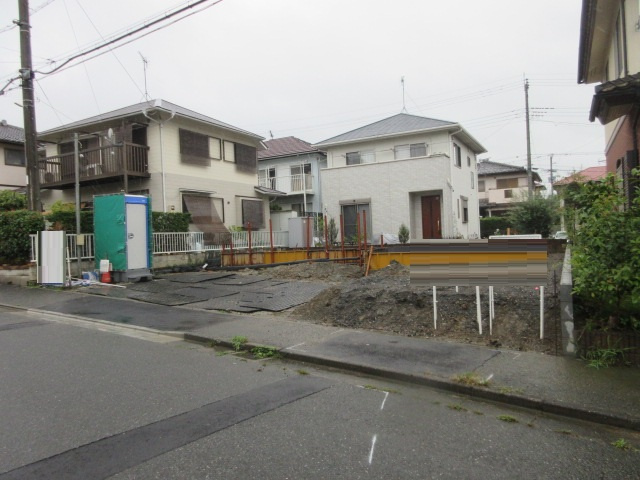 【仲介手数料無料】新築戸建　小川町東小川5-20-17（全1棟）の前面道路含む現地写真