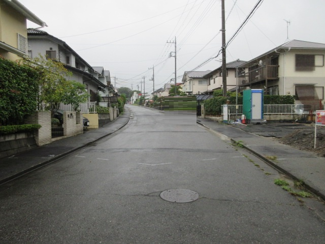 【仲介手数料無料】新築戸建　小川町東小川5-20-17（全1棟）の前面道路含む現地写真