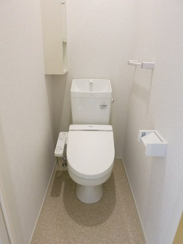 カローレ　カーサ上和田のトイレ