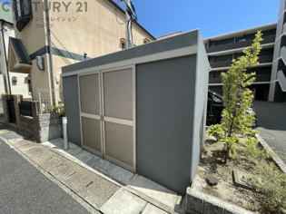 グランデ近松のエントランス