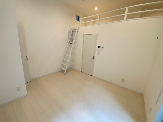 エアコン付きで初期費用を抑えられます♪
