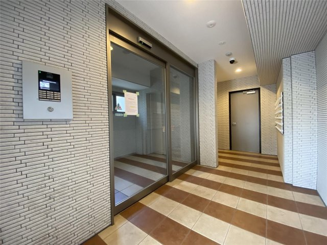クロノス39京町本丁のエントランス