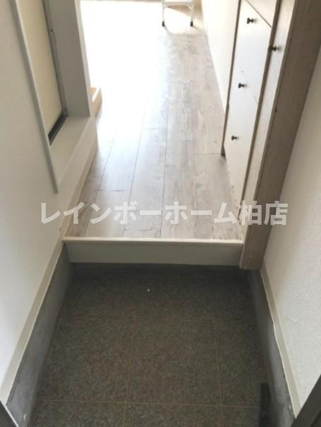 特典：仲介手数料が無料です!!の玄関|玄関です
