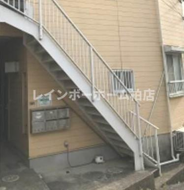 特典：仲介手数料が無料です!!のエントランス|建物の内部です