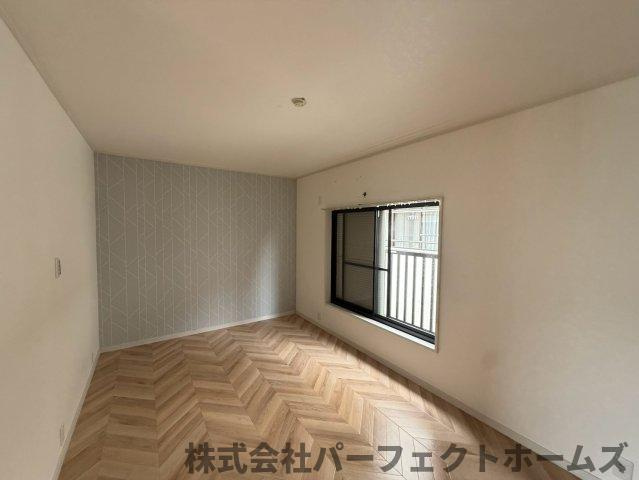 招提南町1丁目テラスハウスの洋室|明るい洋室です