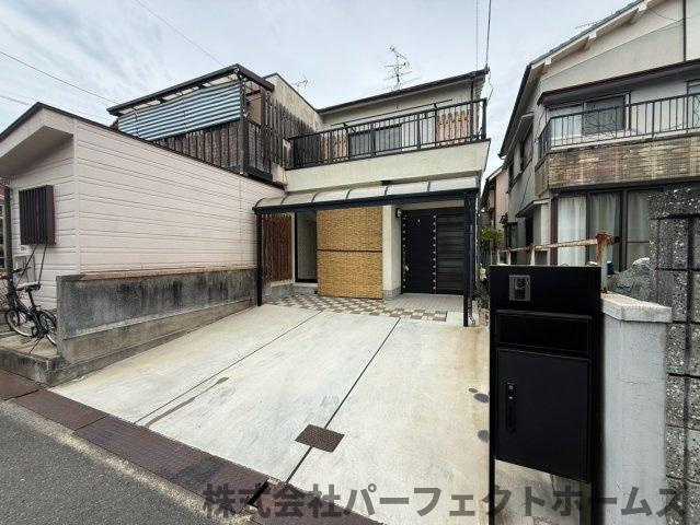 招提南町1丁目テラスハウスの外観|きれいな外観です