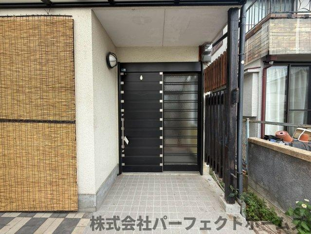 招提南町1丁目テラスハウスの玄関|毎日通る玄関はこちらです
