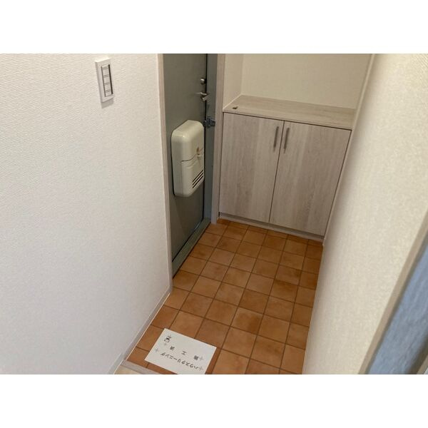 ルミエール二見の玄関
