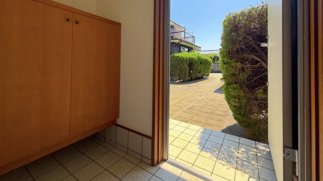 上屋敷ガーデンの玄関