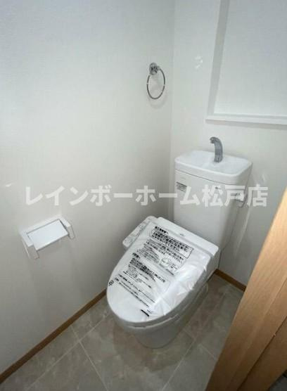 【仲介手数料：50％OFF】対象物件！のトイレ|落ち着いた色調のトイレです