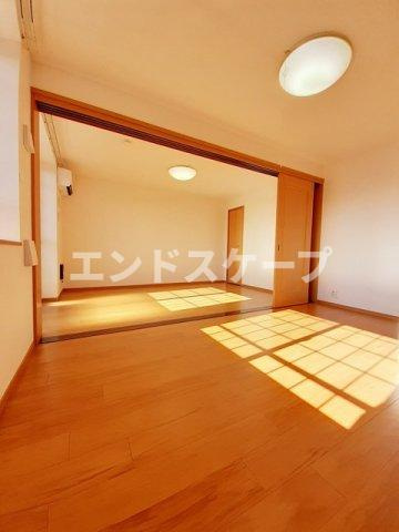グレィスの居間・リビング|高崎、前橋のお部屋探しはエンドスケープまで！お客様の理想お聞かせ下さい♪