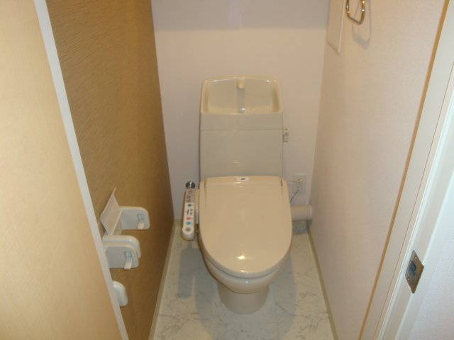 カーサ　デル　アクイラ（Ｃａｓａ　ｄｅｌ　Ａｑｕｉｌａ）のトイレ