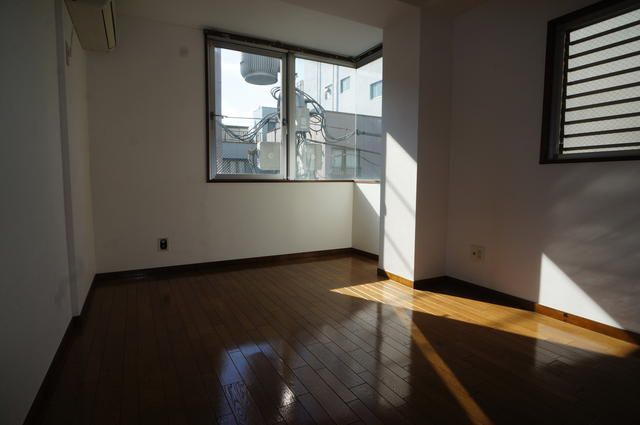 シントミプラザ稲荷町の寝室