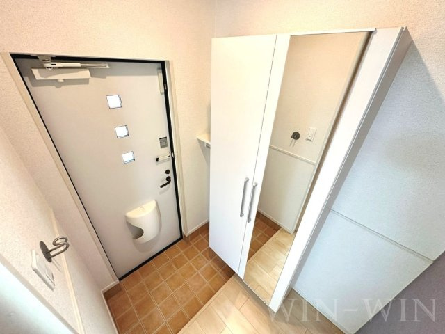 ソシア・羽根井の玄関