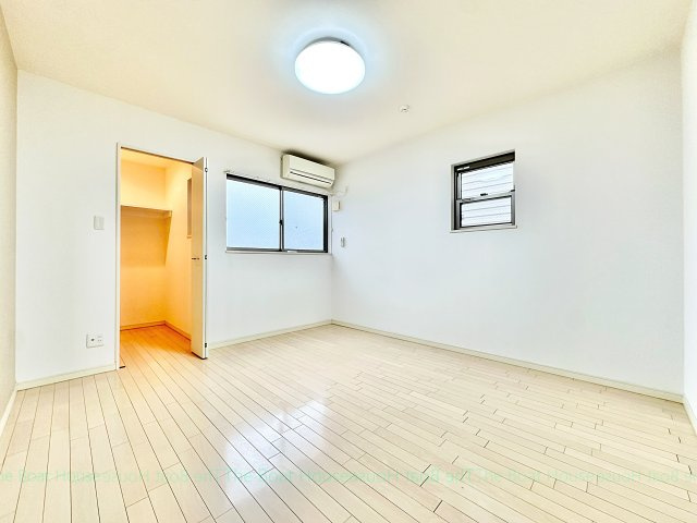 プランドール名駅西の洋室