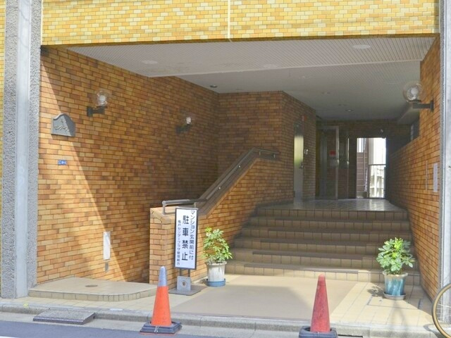 亀戸センタープラザ　4階　角部屋　リフォーム済のエントランス