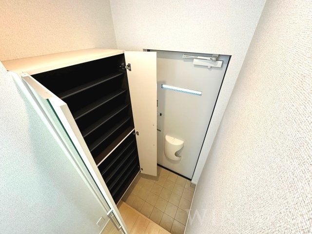 宮前館 Bの玄関