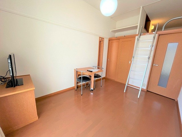 【寝室】 | レオパレスヴィヴレ大弥