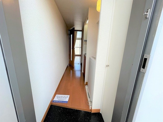 【玄関】 | レオパレスヴィヴレ大弥
