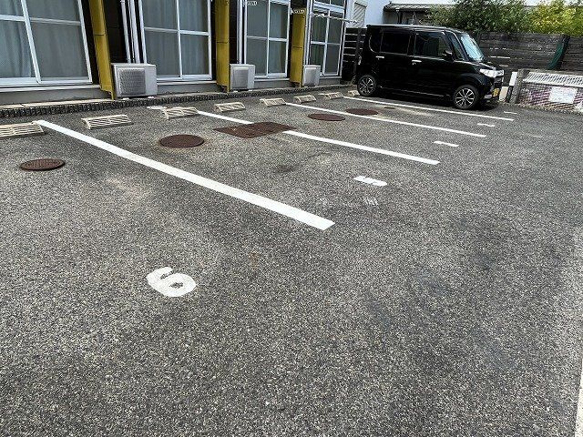【駐車場】 | レオパレスヴィヴレ大弥