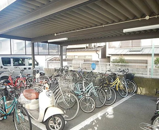 【駐車場】