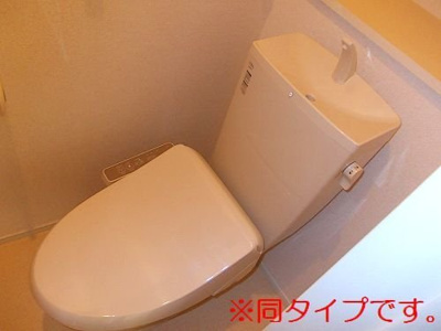 【トイレ】 | ハッピーハウス | コンパクトで使いやすいトイレです