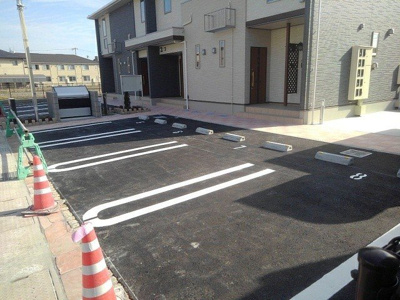 【駐車場】 | パル山崎 | 駐車場に車を止められます