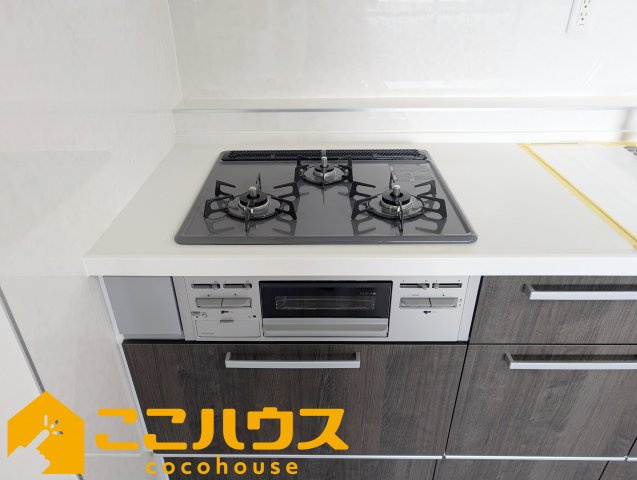 ライオンズマンション曙のキッチン|三口コンロ
