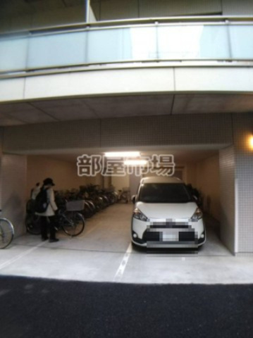リヴィエール・キワの駐車場