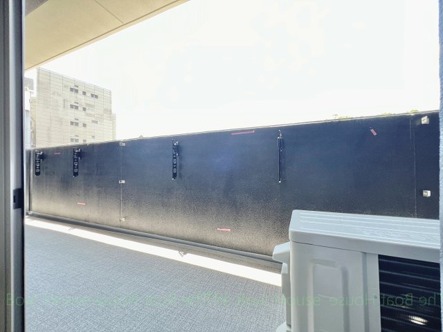 プレサンス太閤通駅前デュプルのバルコニー