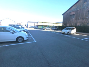 【駐車場】