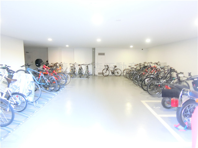 LIBR GRANT羽田のその他共用部分|屋根付き駐輪場　バイク置き場　空き状況等詳細はお問合せ下さい。