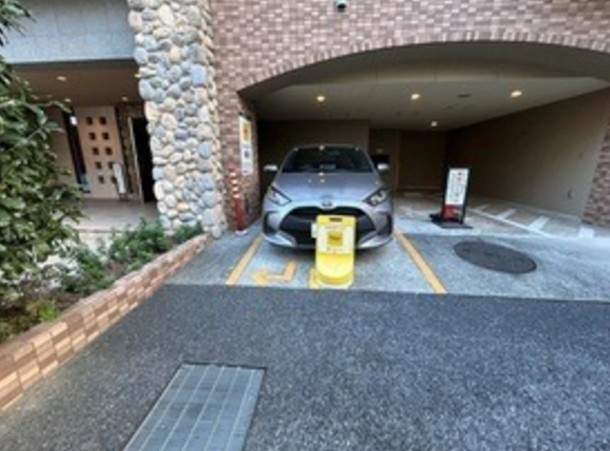 ドゥーエ練馬の駐車場