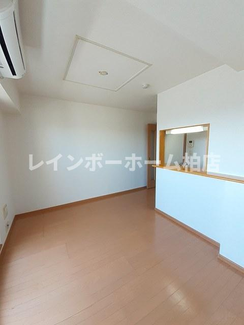 【仲介手数料：50％OFF】対象物件！の居間・リビング|おしゃれな居間です