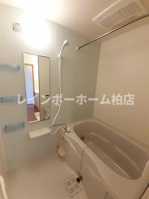 【仲介手数料：50％OFF】対象物件！の浴室|追い焚き機能・浴室乾燥機があります