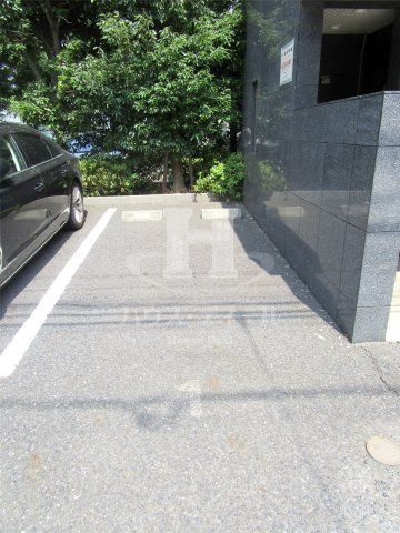 【駐車場】 | ルミエール西が丘