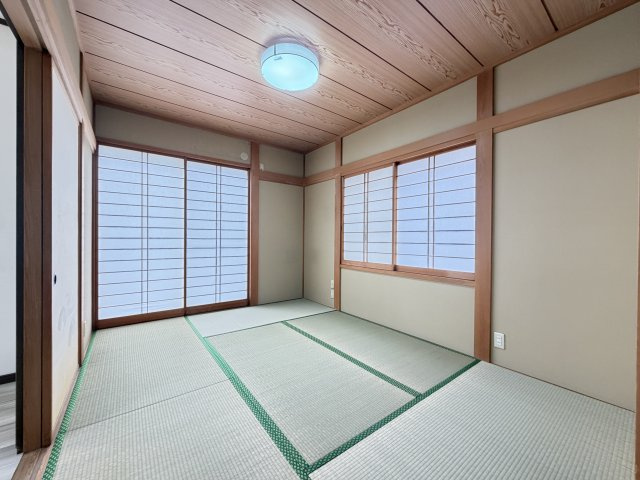 下石倉町中古住宅の和室|■1階和室