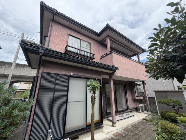 下石倉町中古住宅の外観|■平成12年築の4LDK！