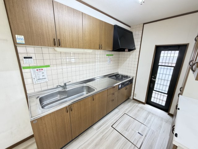 下石倉町中古住宅のキッチン|■ガスコンロ新品交換済み