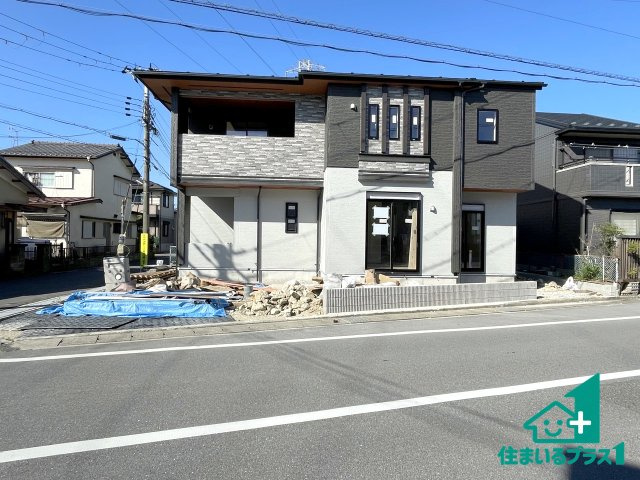 ★東近江市長勝寺町　新築一戸建ての外観|お客様に長く安心して住んでいだだける事にこだわった家づくり！住んでからのアフターサービスにもしっかりと取り組んでいます！